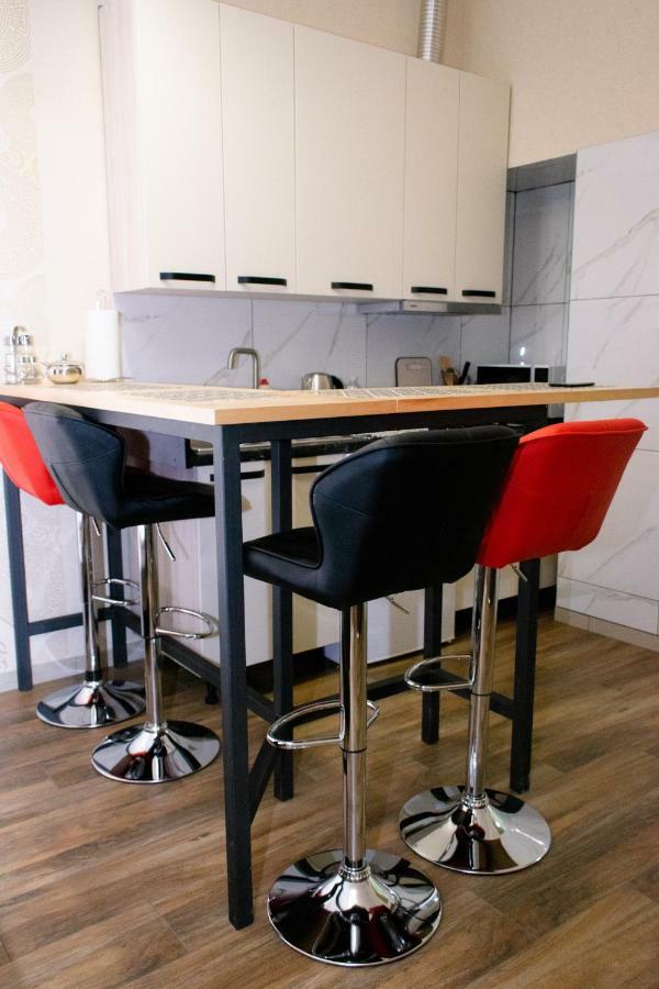 Apartment Barvy Lvova On Kostyushka St Ngoại thất bức ảnh