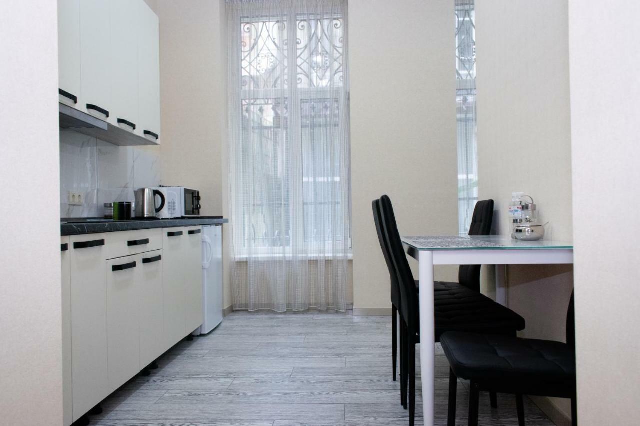 Apartment Barvy Lvova On Kostyushka St Ngoại thất bức ảnh